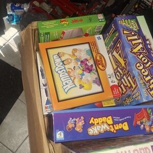 Hands Down Kids Game with Colorful Design